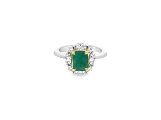 18K White Gold Ring with Natural Marquise and Round Diamonds and Emerald Center Stone